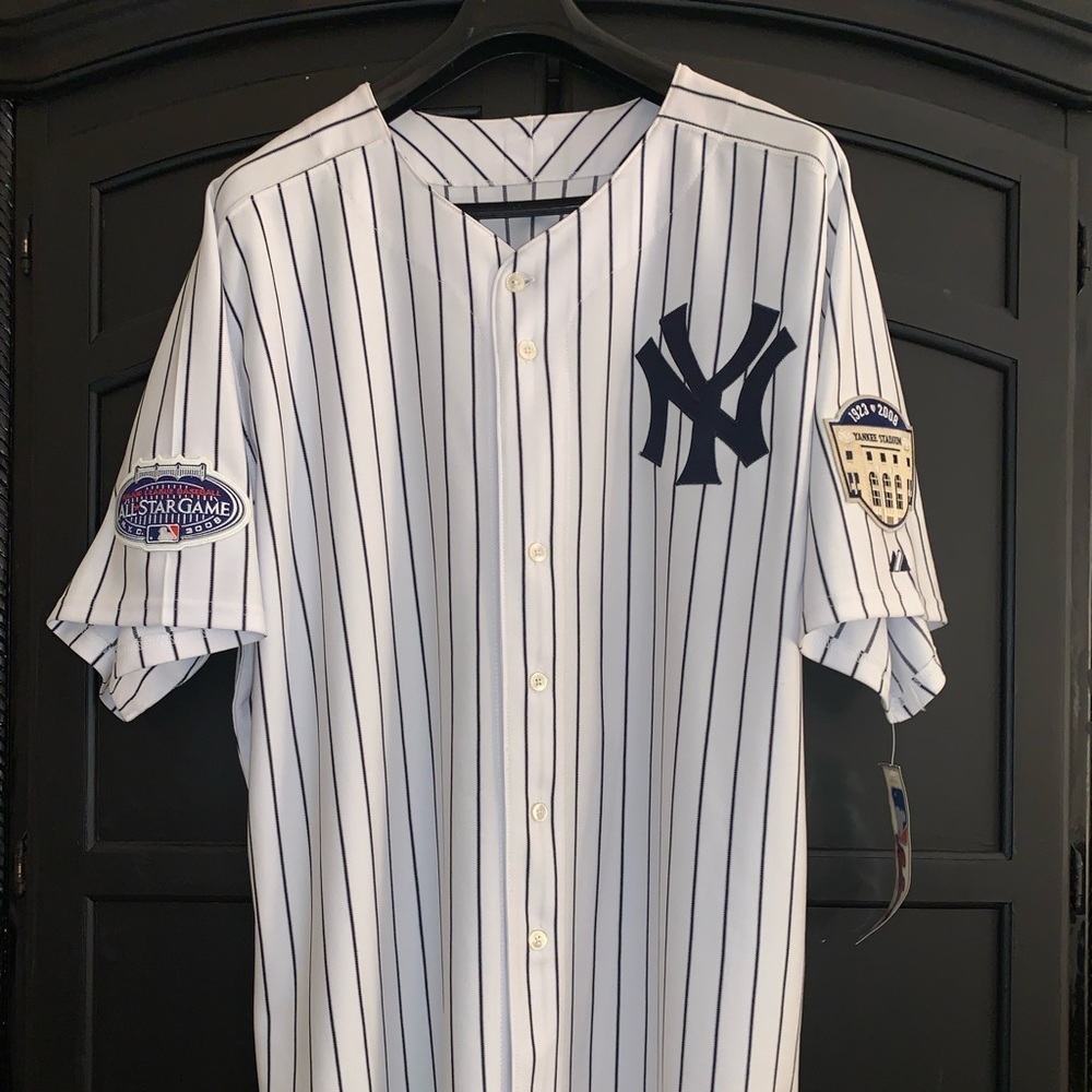 NEW Authentic Yankees Home Mariano Rivera Baseball Jersey and Garment Bag - 56